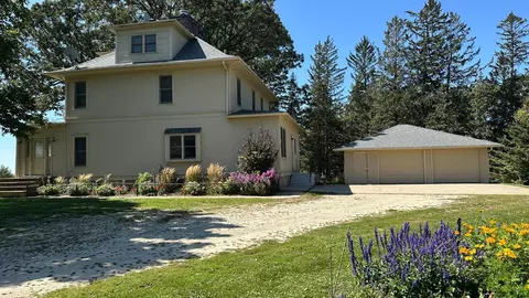 6901 Valleyhigh Rd NW, Byron, MN 55920