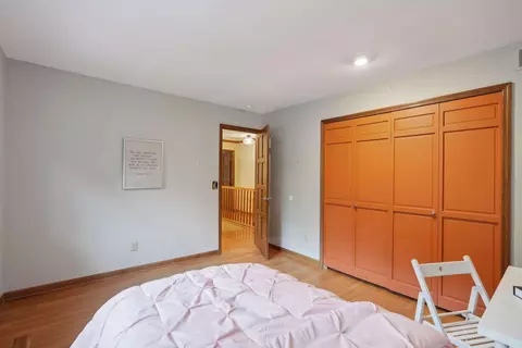 1277 Dunberry Ln, Eagan, MN 55123 photo 32
