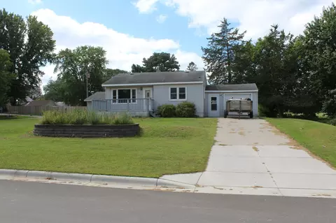 103 1st St SW, Long Prairie, MN 56347