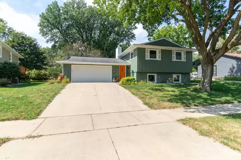 3529 15th Ave NW, Rochester, MN 55901