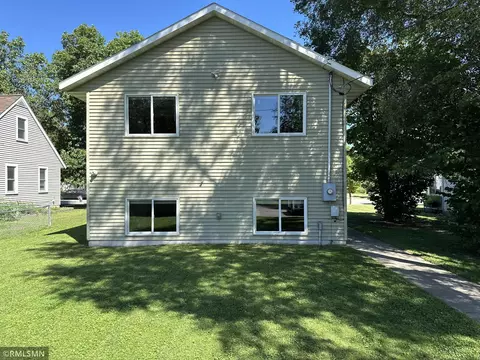 507 Wilson Ave NE, Saint Cloud, MN 56304 photo 4