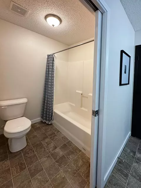 1063 Manor Ct, Saint Cloud, MN 56303 photo 8