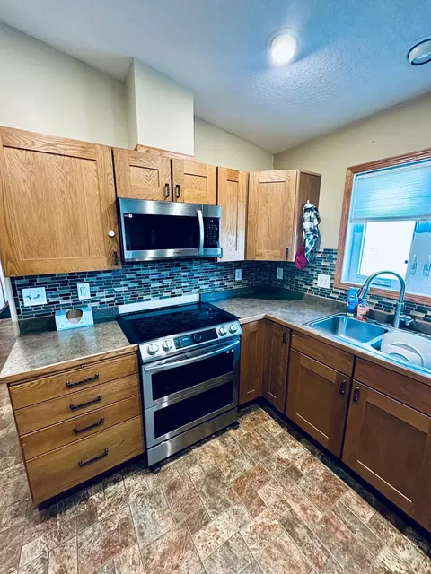 104 E 6th St, Newfolden, MN 56738 photo 11