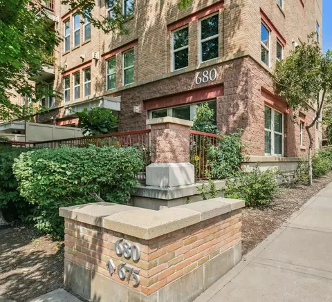 680 N 2nd St #112, Minneapolis, MN 55401