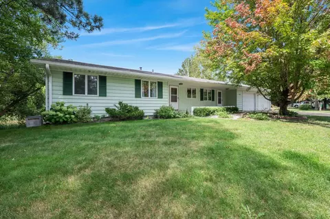 1611 SW 1st Ave, Grand Rapids, MN 55744