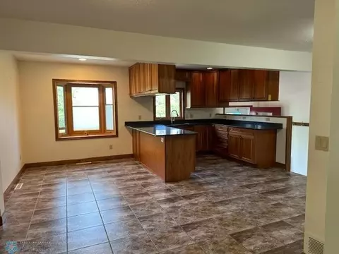 206 7th St E, Ada, MN 56510 photo 3