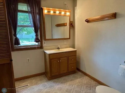 206 7th St E, Ada, MN 56510 photo 13