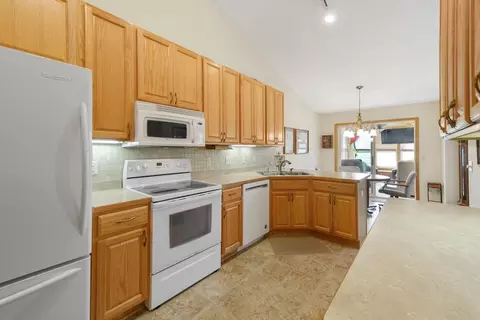 2007 14th St NE, Faribault, MN 55021 photo 6
