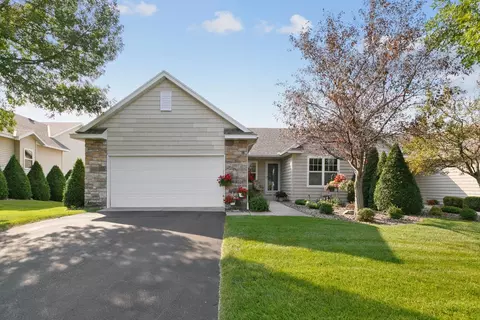 2007 14th St NE, Faribault, MN 55021 photo 2