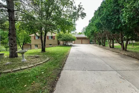 5586 Nantucket Pl, Minnetonka, MN 55345