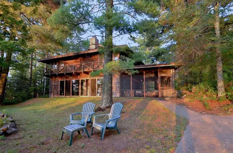 7273 Ely Lake Dr, Eveleth, MN 55734