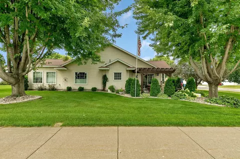 4102 Dublin Dr, Saint Cloud, MN 56301 photo 3