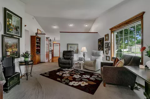4102 Dublin Dr, Saint Cloud, MN 56301 photo 10