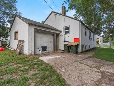 310 SW 4th St, Brainerd, MN 56401 photo 2