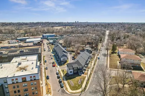 170 Cedar Lake Rd N, Minneapolis, MN 55405