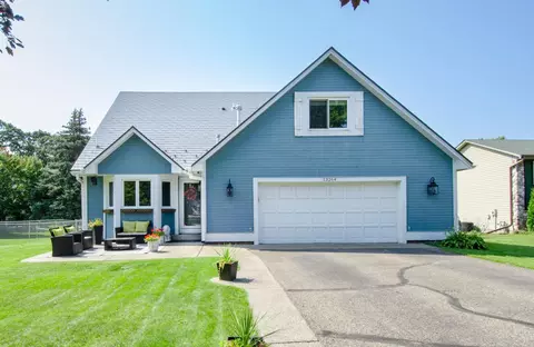 13264 Hummingbird St NW, Coon Rapids, MN 55448