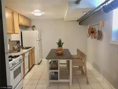 2218 Nicollet Ave #B1, Minneapolis, MN 55404