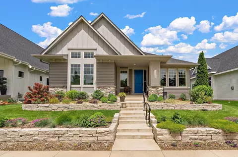 11418 Sunflower Ln N, Lake Elmo, MN 55042