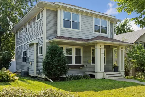 2096 Princeton Ave, Saint Paul, MN 55105