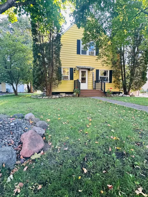 631 4th Ave N, Foley, MN 56329