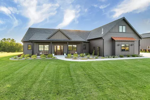 8841 Basil Rd, Swanville, MN 56382