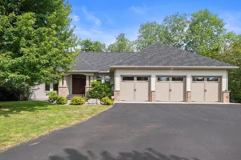 3314 Stone Ct, Saint Cloud, MN 56301