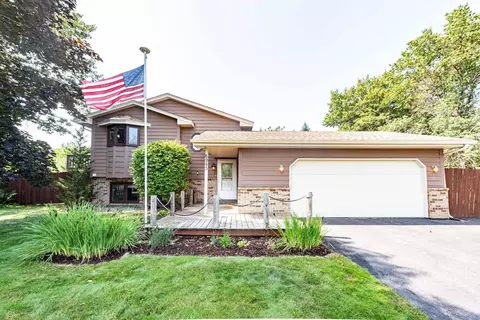 6943 Ivy Ct, Centerville, MN 55038