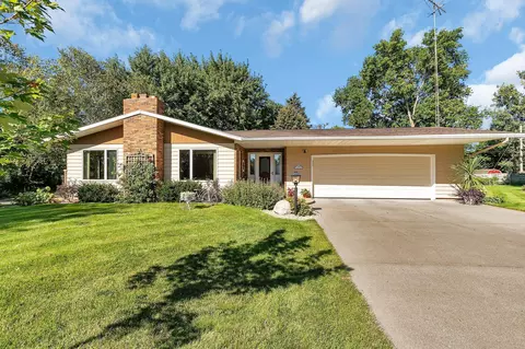 335 10th Ave S, Cold Spring, MN 56320