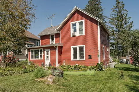235 1st St NW, Elgin, MN 55932