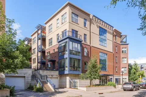 209 8th St E #107, Saint Paul, MN 55101