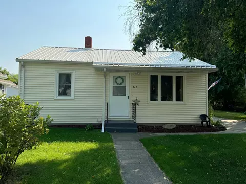 312 Granum Ave N, Fosston, MN 56542