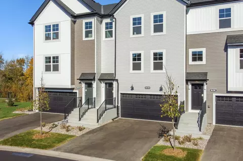 8638 London Cir NE #B, Blaine, MN 55434