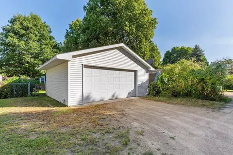 216 N 3rd St, Saint Peter, MN 56082 photo 10