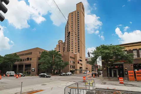 20 2nd St NE #P1208, Minneapolis, MN 55413