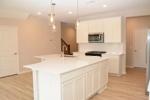 9705 4th St N, Lake Elmo, MN 55042