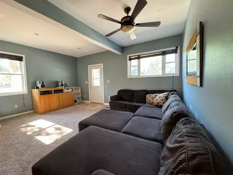 417 W Pine St, Saint Peter, MN 56082 photo 12