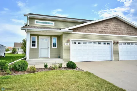 4243 Auburn Ave, Fargo, ND 58104