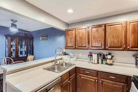 3457 Highlander Dr, Eagan, MN 55122 photo 8