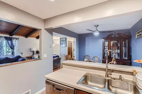 3457 Highlander Dr, Eagan, MN 55122 photo 9