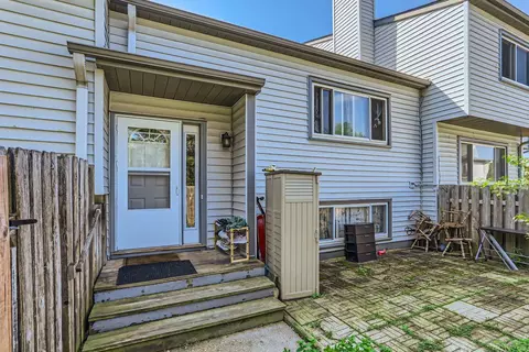 3457 Highlander Dr, Eagan, MN 55122 photo 2