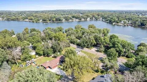 1100 E 156th St, Burnsville, MN 55306