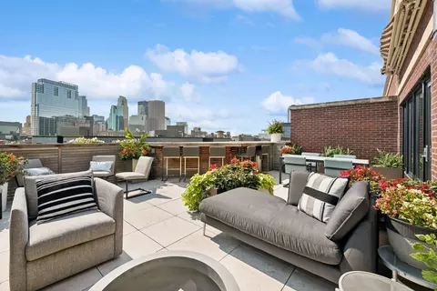 111 4th Ave N #706, Minneapolis, MN 55401
