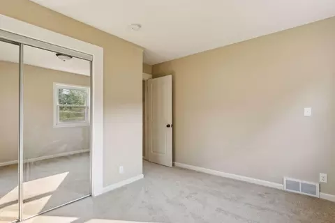 197 Acker St E, Saint Paul, MN 55117 photo 13