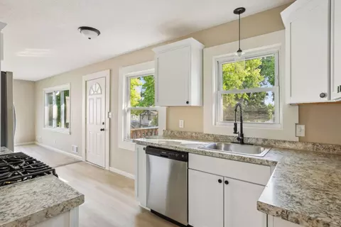 197 Acker St E, Saint Paul, MN 55117 photo 5