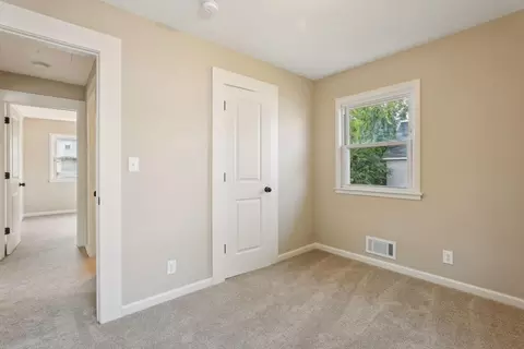 197 Acker St E, Saint Paul, MN 55117 photo 17