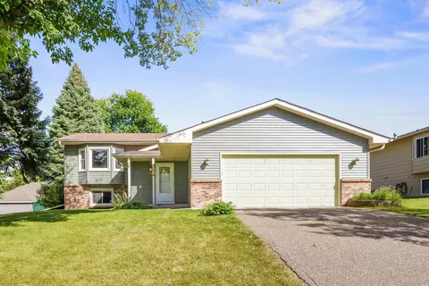 9174 Kirkwood Ln N, Maple Grove, MN 55369