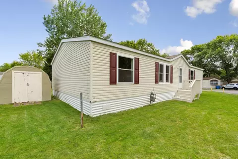 2126 3rd Ave NW #20, Owatonna, MN 55060