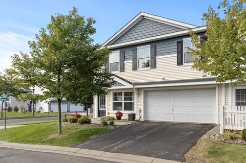 811 Dailey Pl, River Falls, WI 54022