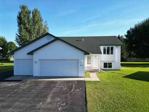 311 8th St NW, Maple Lake, MN 55358