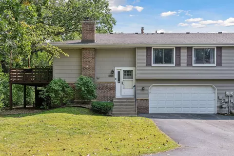 8404 W 97th St, Bloomington, MN 55438
